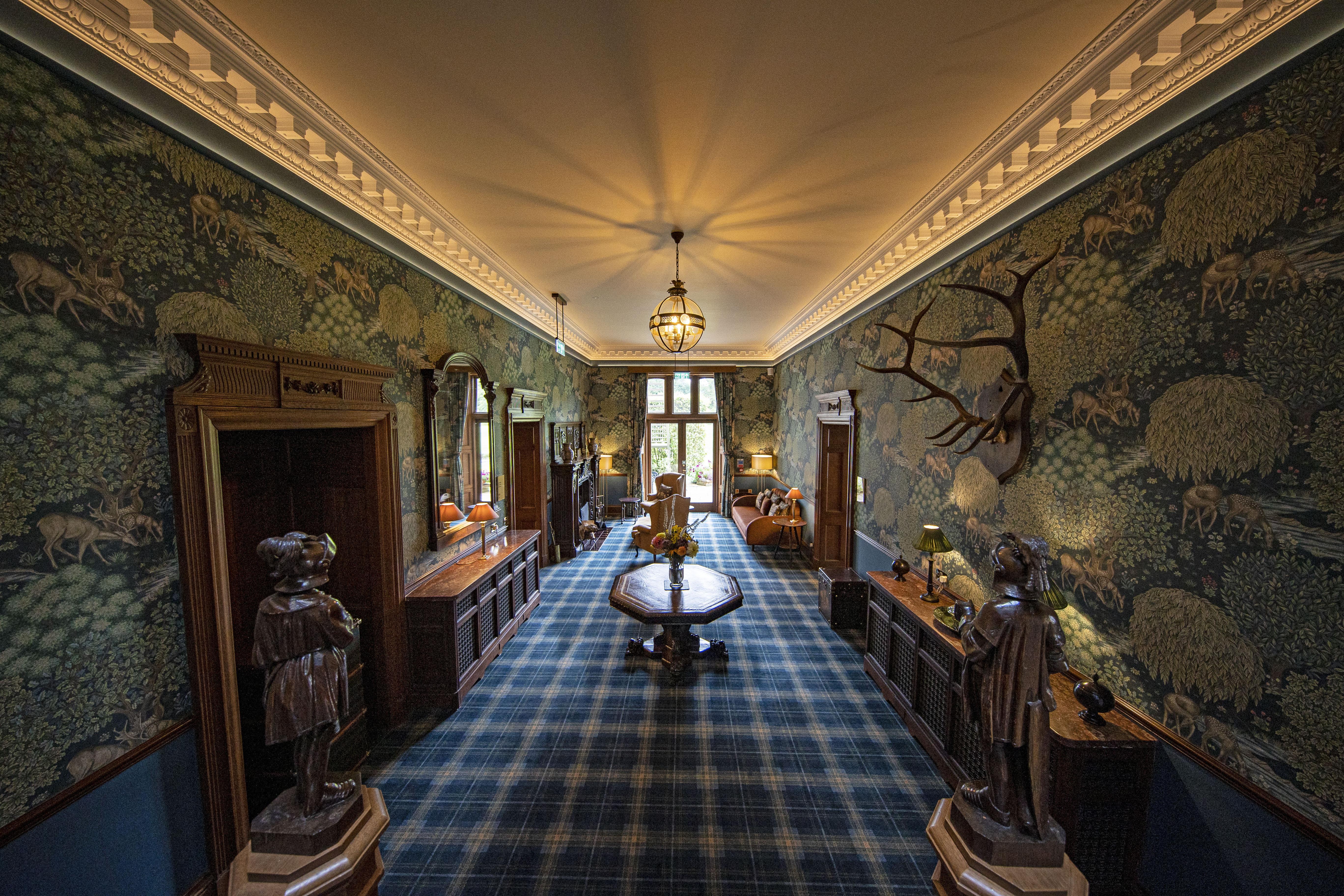 Schloss Roxburghe, Part Of Destination By Hyatt Zewnętrze zdjęcie The entrance hall
